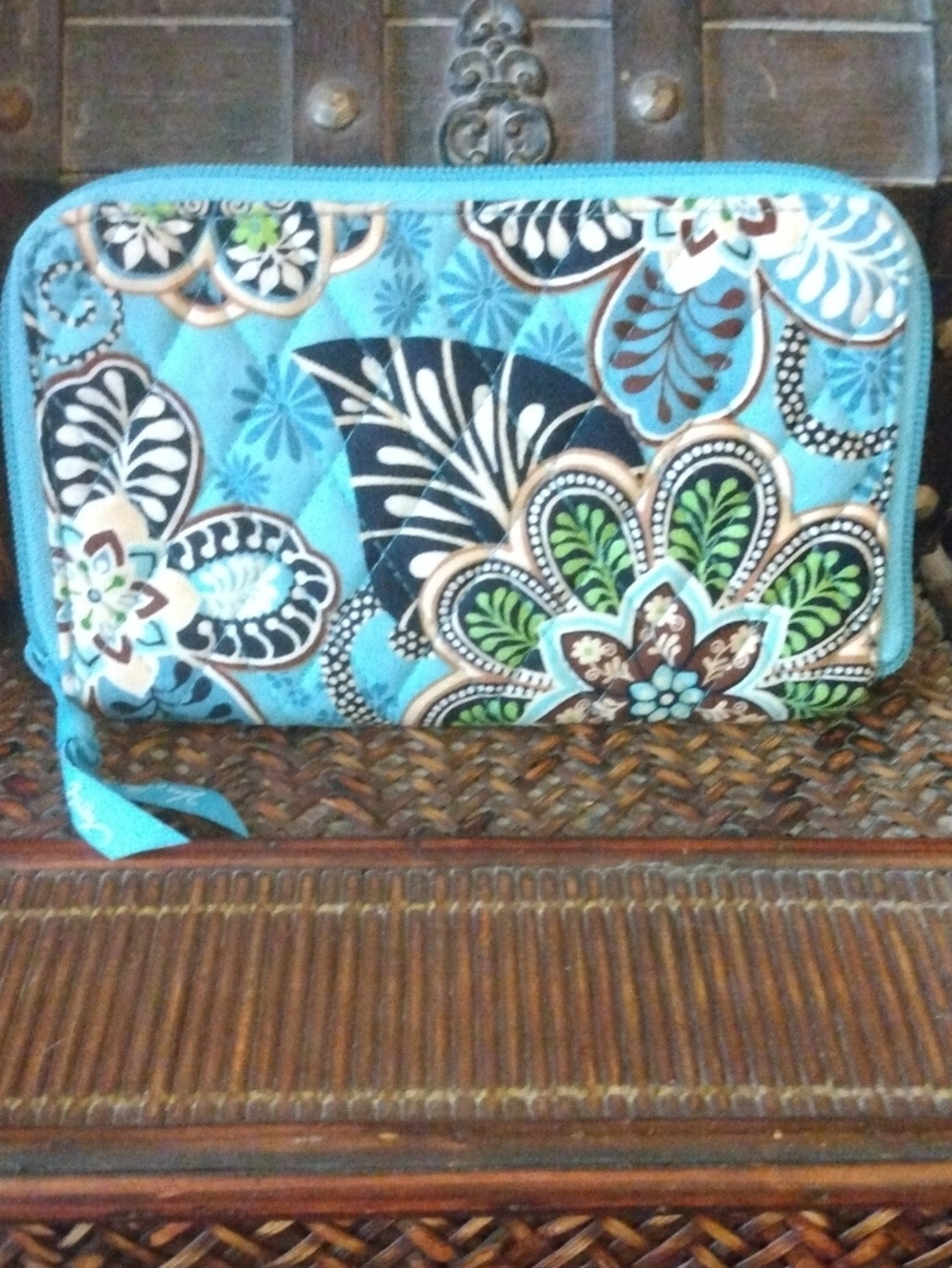 Vera Bradley Turquoise Floral Quilted Zip Wristlet